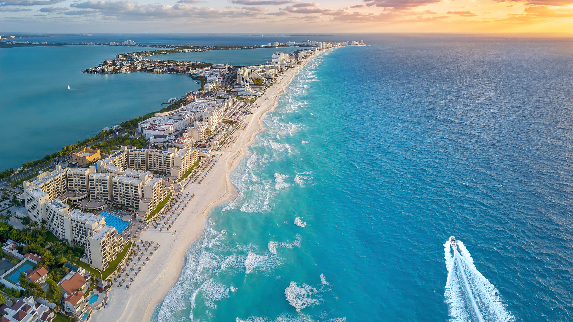 Cancun_Destination_1920x1080px_Cancun_HotelZone.jpg