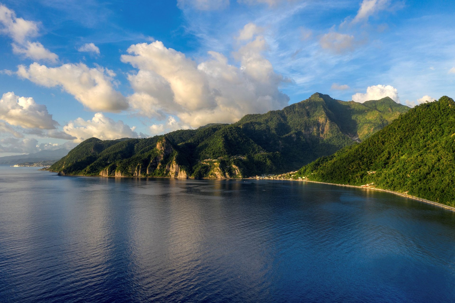 DOM1_Dominica (1)_High Res_14090_rs.jpg